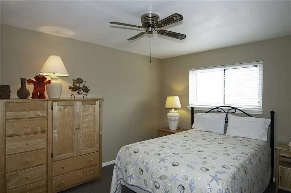 Seahorse 104 - 2 Br Condo