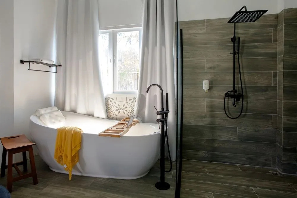 Baan Piti Private Pool Villa
