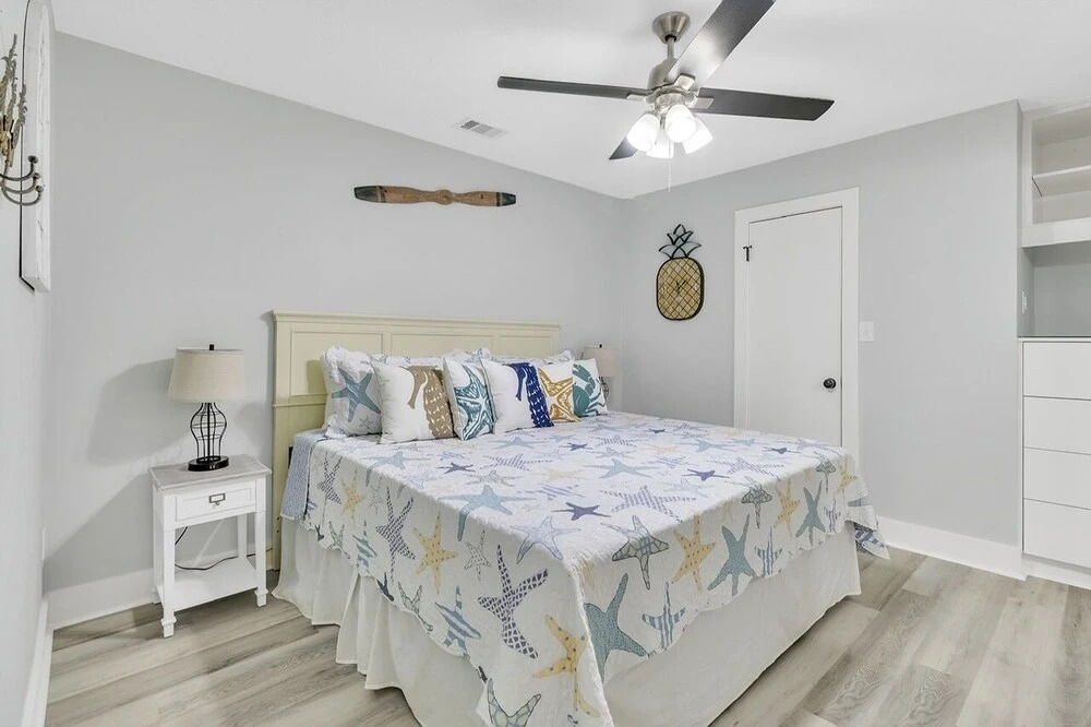 A Lil' Tipsea 4 Bedroom Home by RedAwning