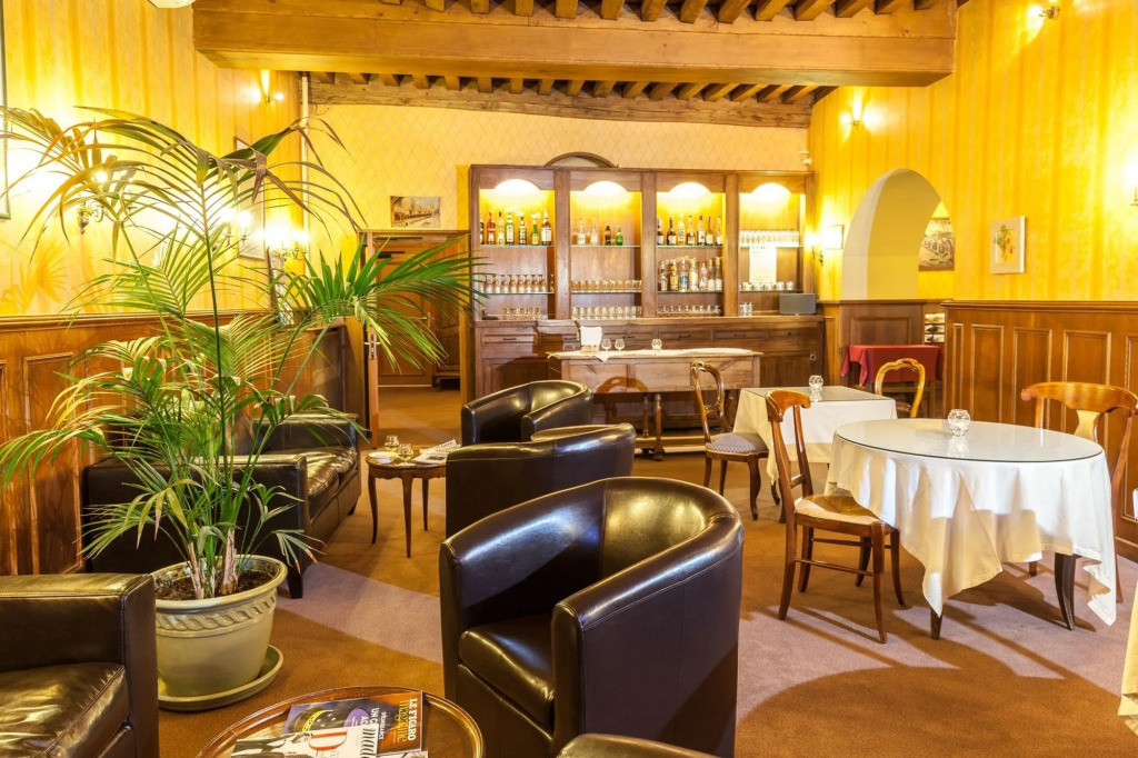 Logis Hotel de La Cloche