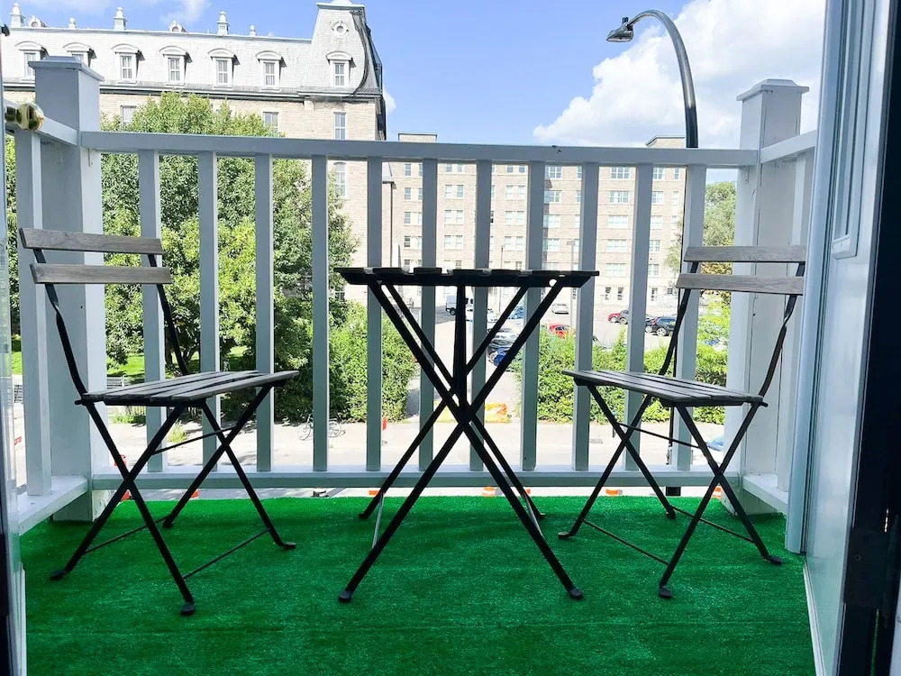 APARTMENT HOTEL ST-DENIS