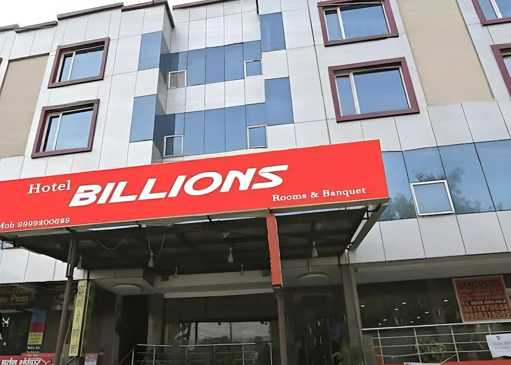 Hotel Billions