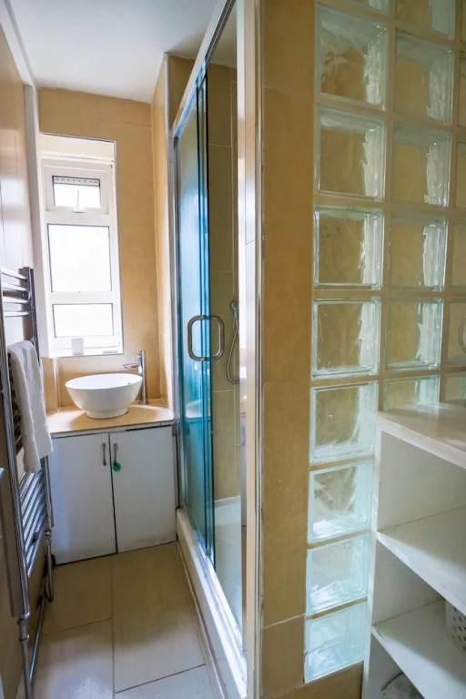 Stylish 1 Bedroom Apartment in Belsize Park