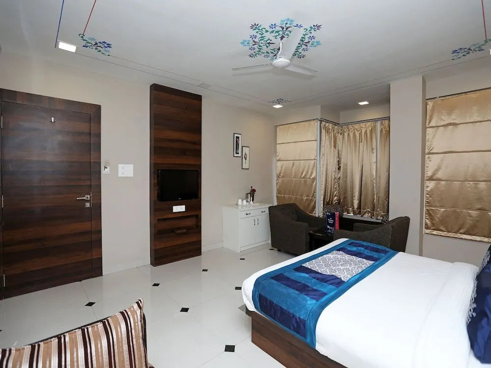 OYO 133 Hotel Kingfisher