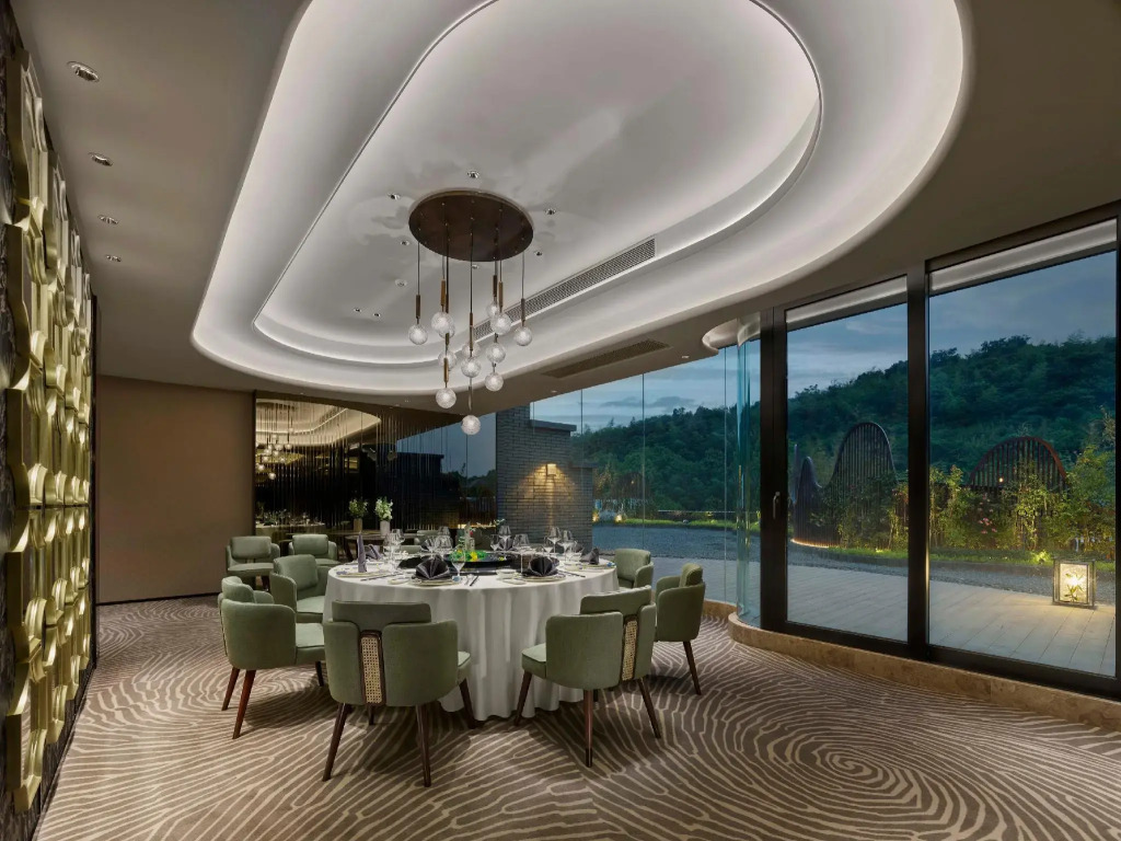 Liyang Hentique Resort & Spa Villa
