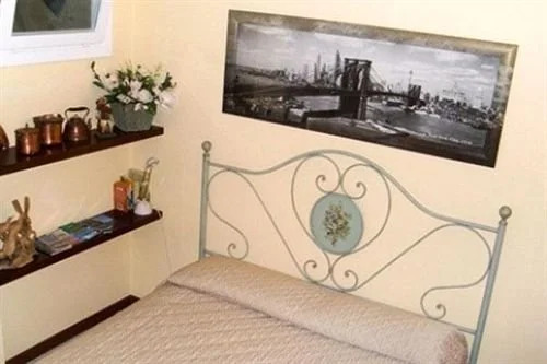 Anninas House