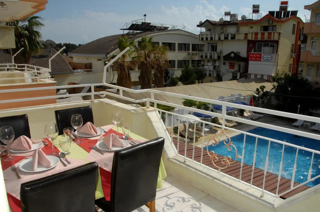 Orient Apart Hotel