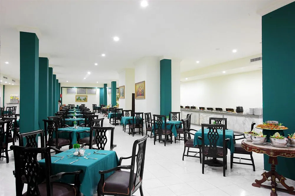 Golden 5 Sapphire Suites Hotel
