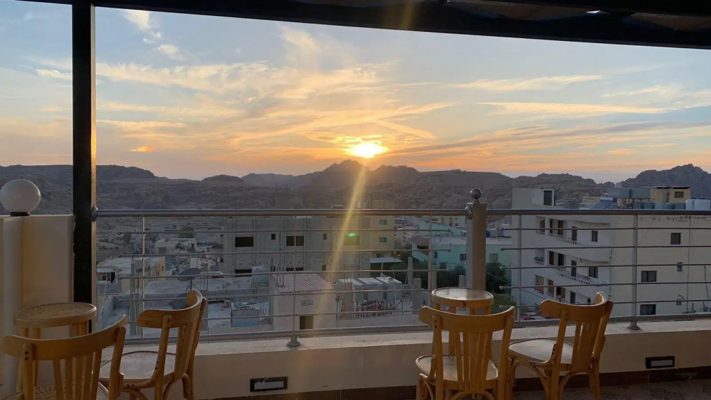 Shaqilath Hotel