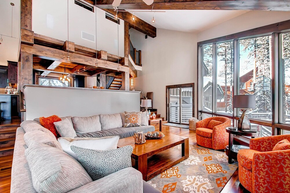 Grand Vista Lodge