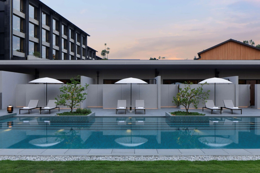 ROKU KYOTO, LXR Hotels & Resorts by Hilton