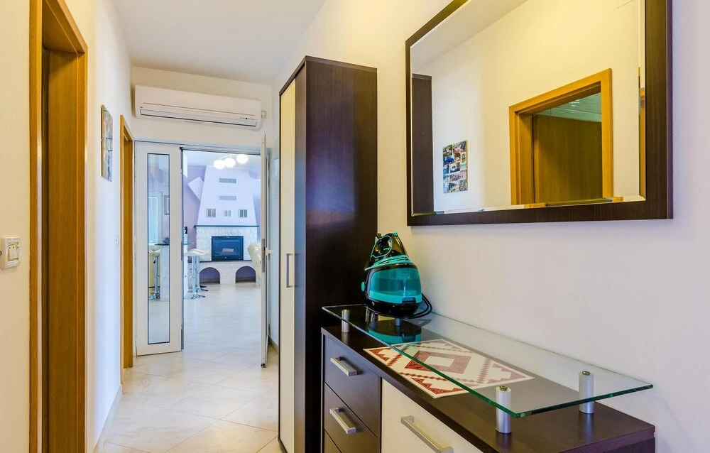 Stunning Home in Dubravka With Wifi and 3 Bedrooms
