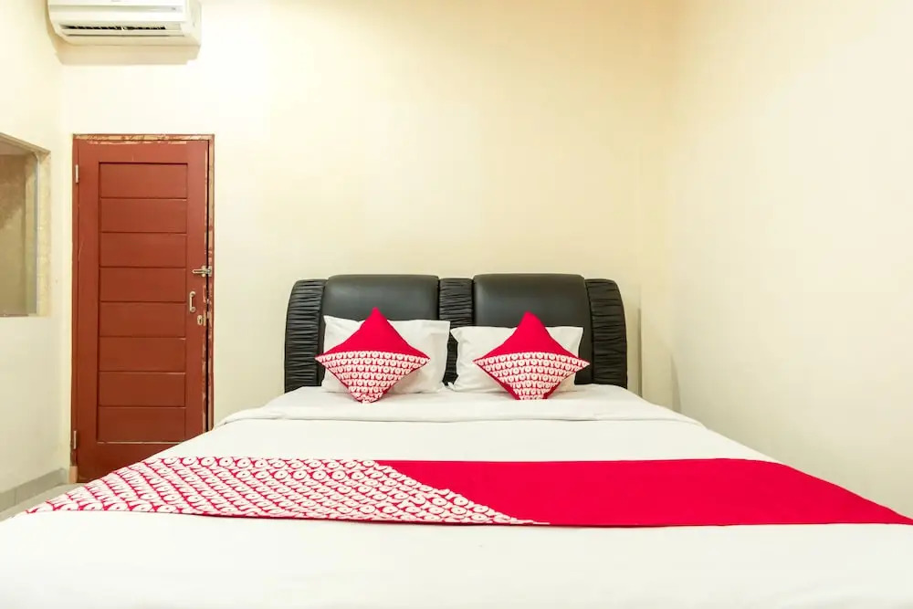 Huber Apartment by Oyo Rooms