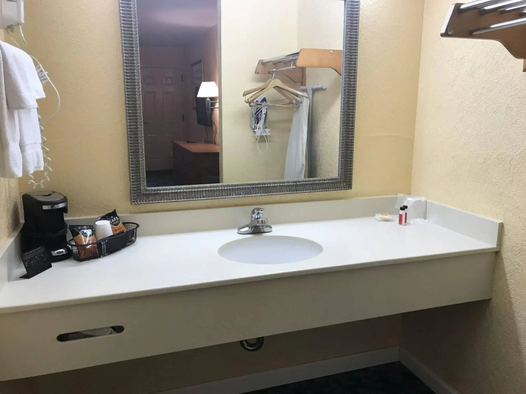 Seven Hills Suites
