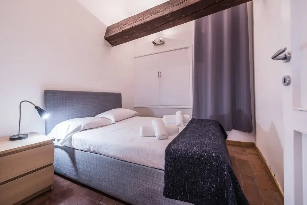 Stunning 2BD Apt 7min Walk to Duomo