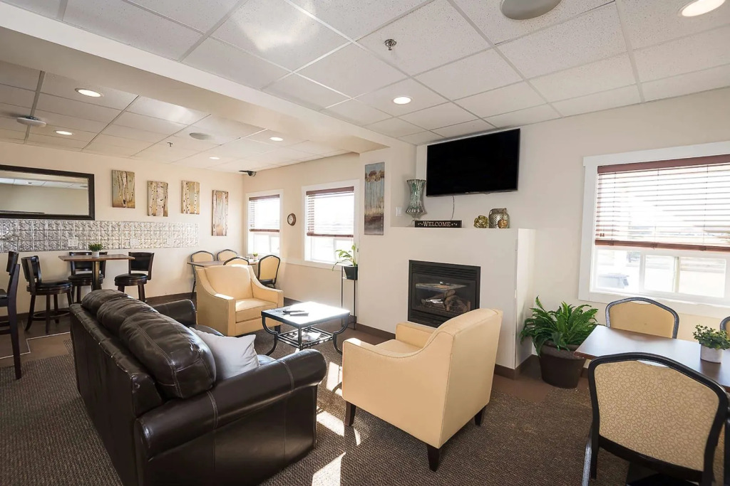 Elk Island Studios – Lamont