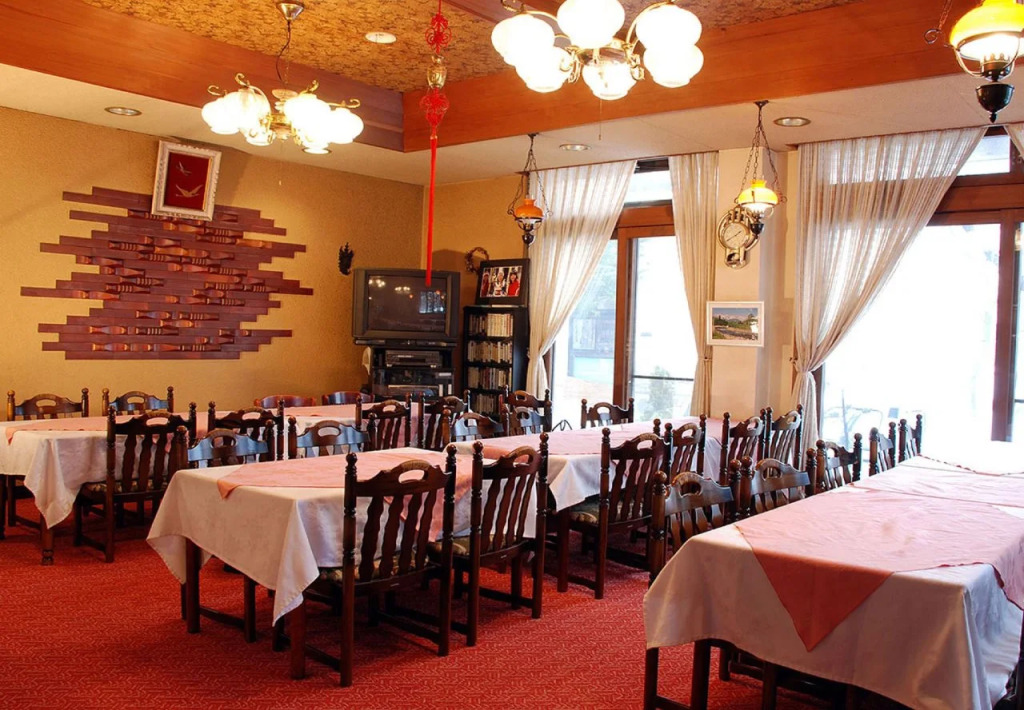 Petit Hotel P-Bow