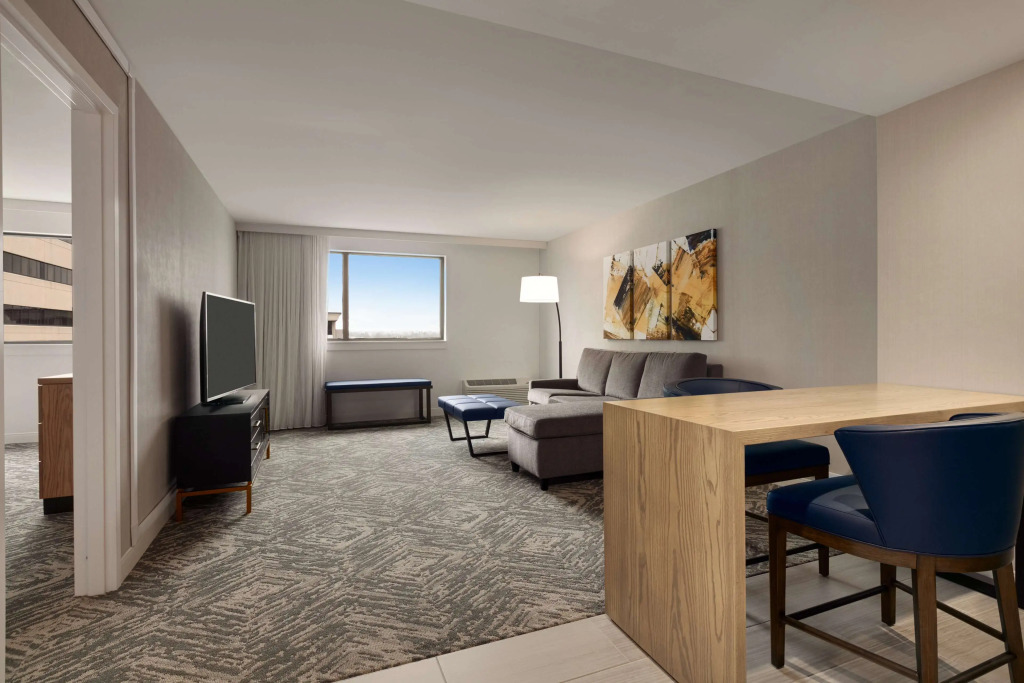 DoubleTree by Hilton Canton Downtown