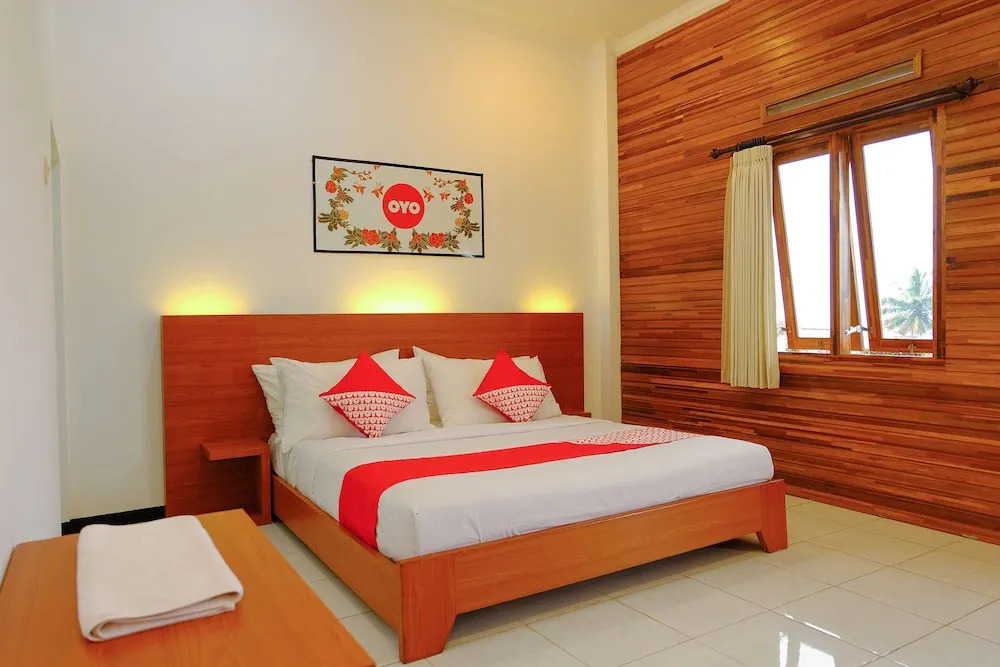 OYO 446 Hotel Kawi Surapatha