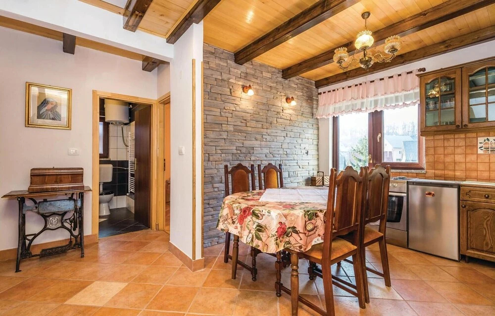 3 Bedroom Nice Home In Fuzine