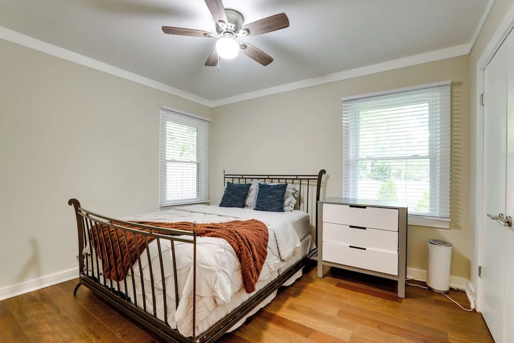 Spacious Atlanta Home w/ Yard ~ 9 Mi to Downtown