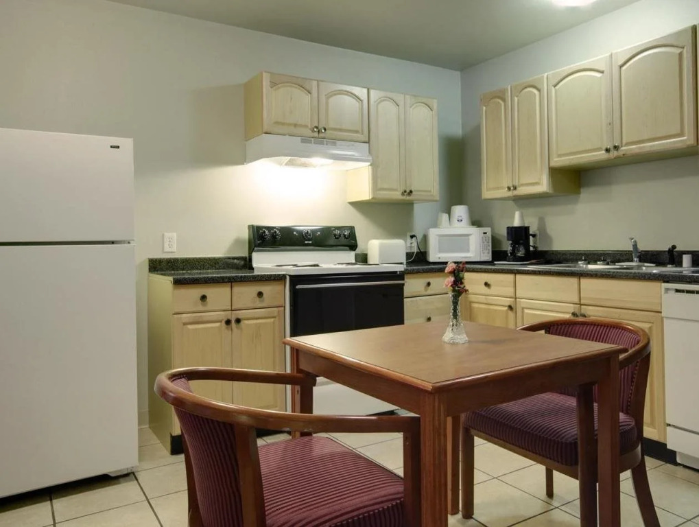 Americas Best Value Inn and Suites
