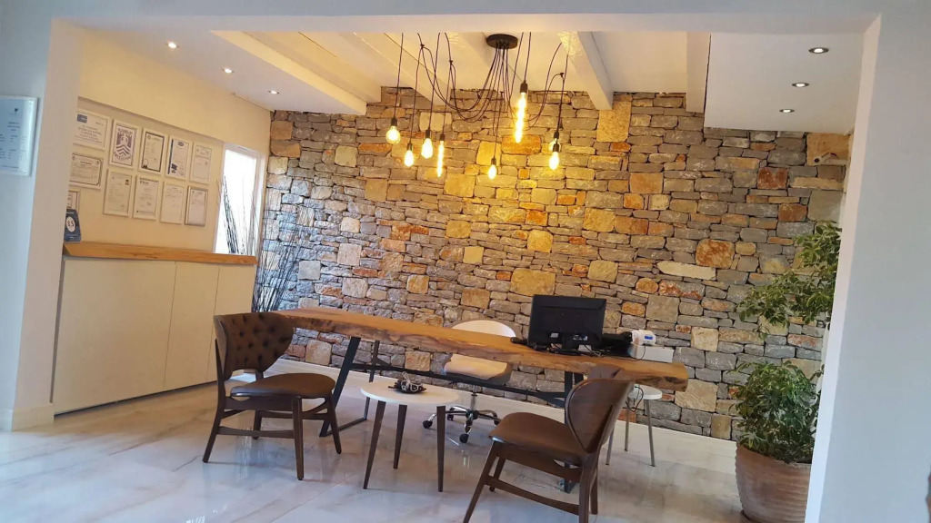 Babana Hotel