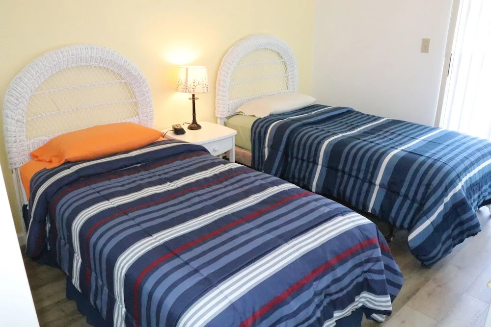 1012 Point of Rocks Road 3 Bedrooms 3 Bathrooms Duplex