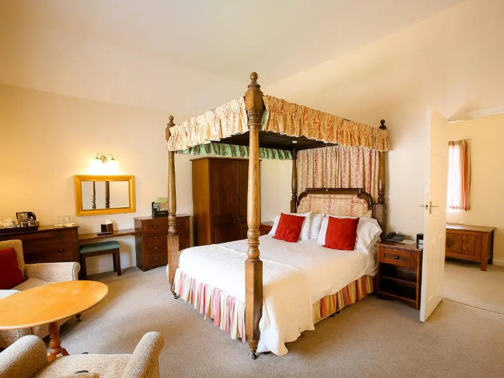 The Izaak Walton Hotel