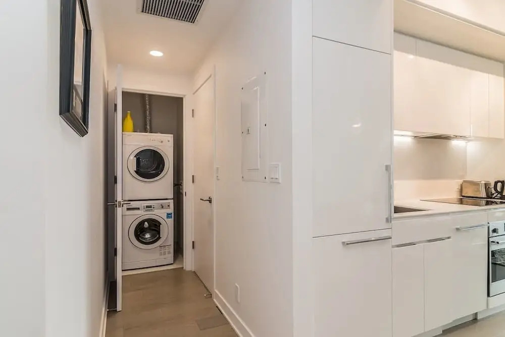 Bell Centre Apartments by Hometrotting