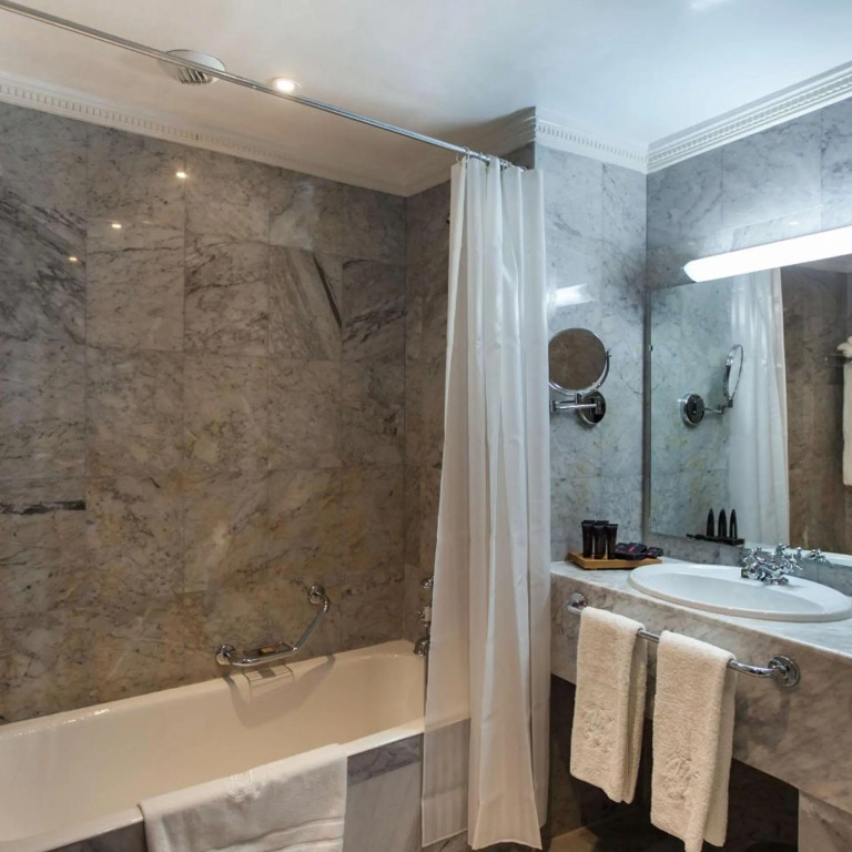 Grand Hotel Villa de France