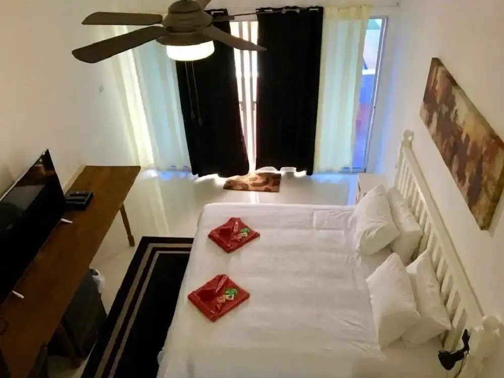 the beachhouse cebu