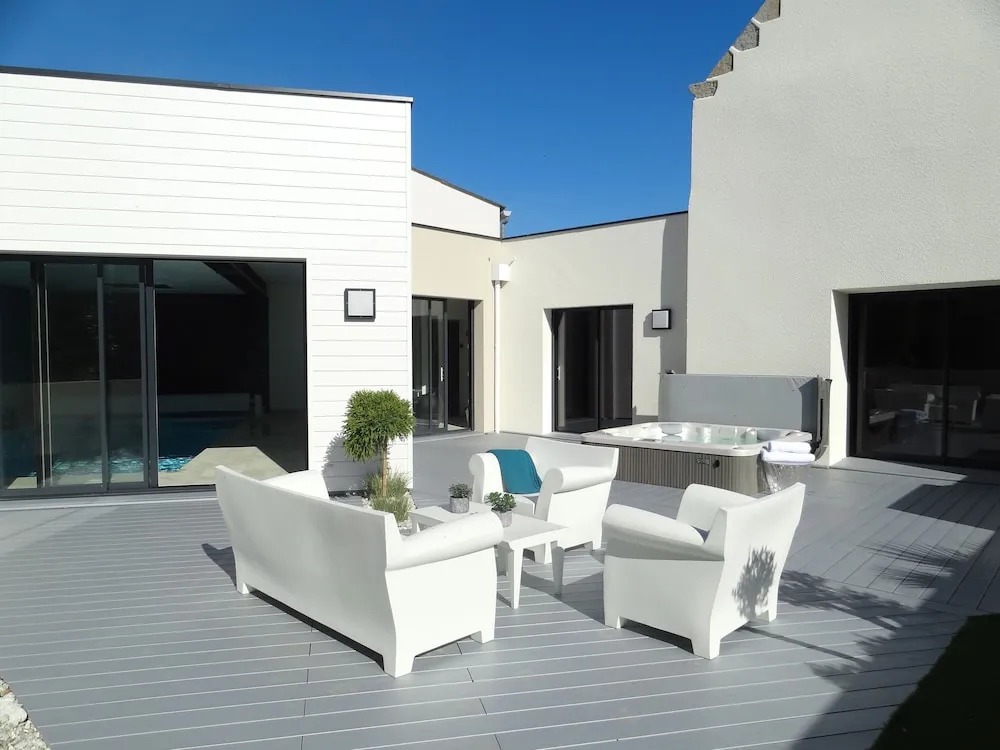 Villa ty Mam'Goz, Pres de Roscoff, spa, piscine interieure, plage a 50 m