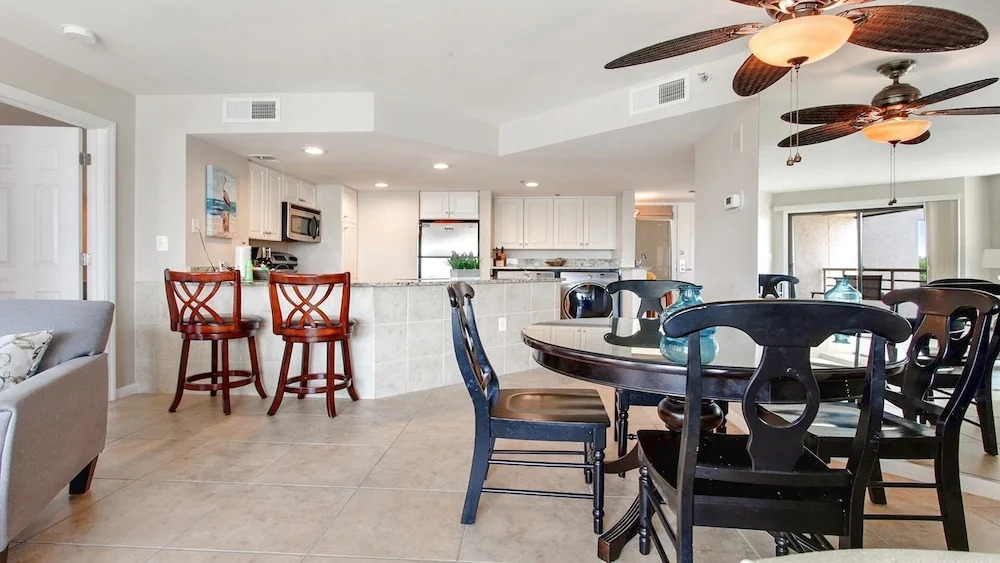 Villamare 2514 - 2 Br villa by RedAwning