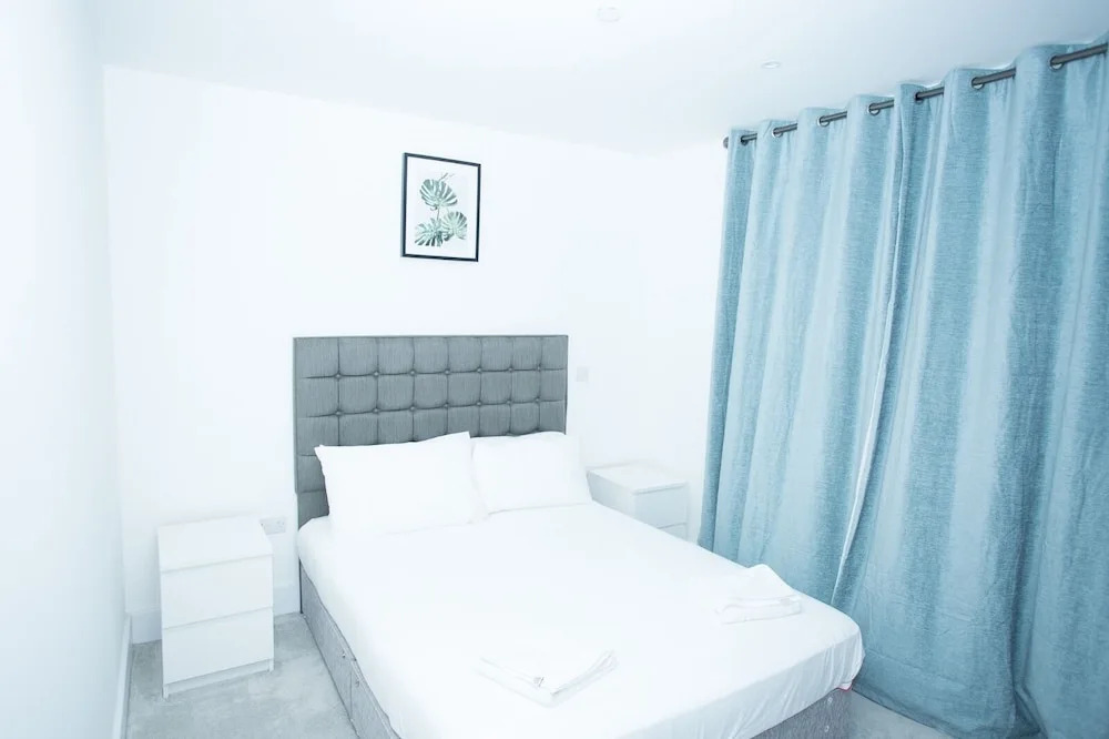 Highview 2-bed Apartment in London