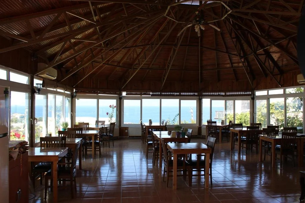 Huzur Hotel