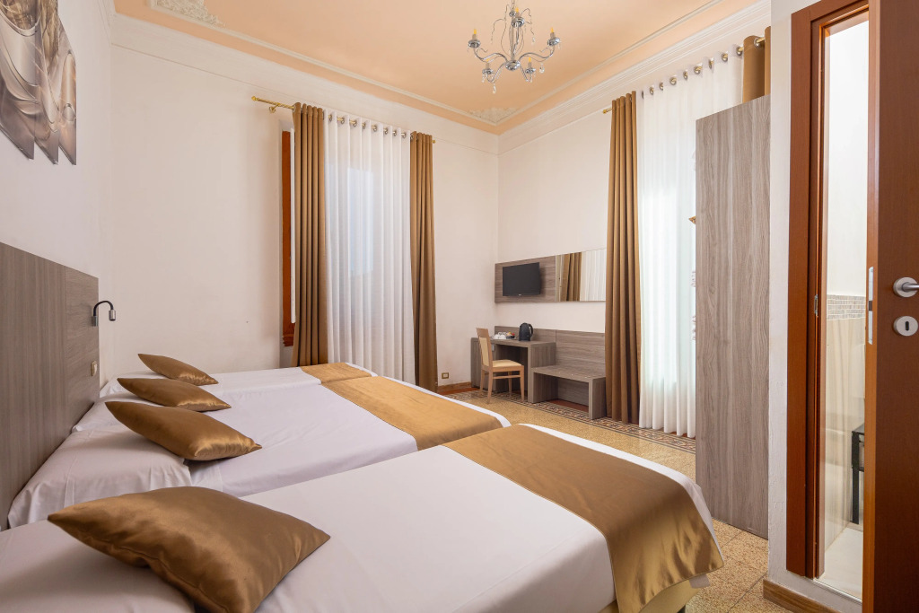 Astrid Hotel