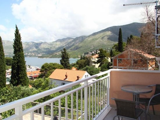 Apartments Vesna