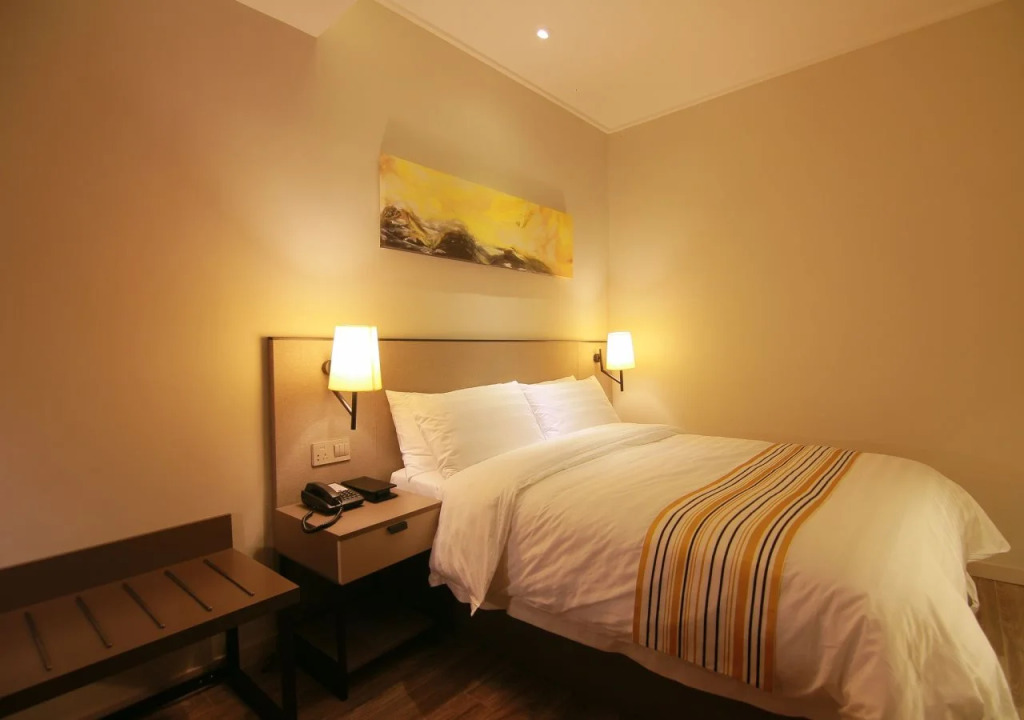 Home Inn Plus Shanghai Pudong Lujiazui Expo Park South Pudong Road
