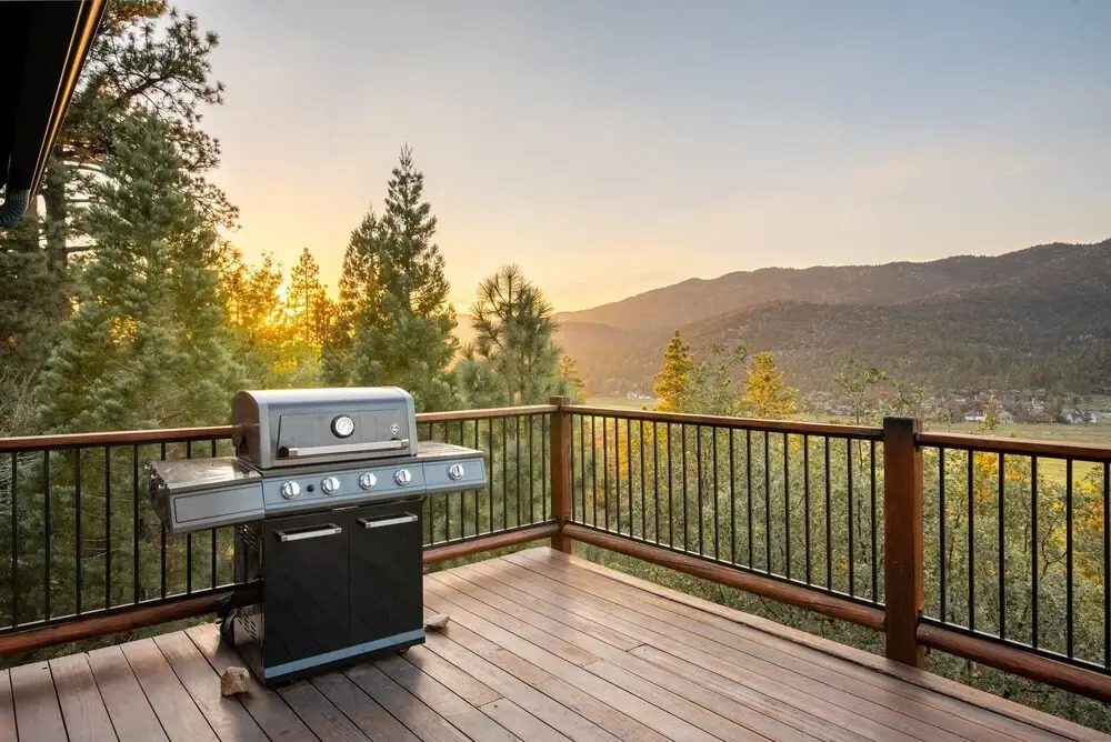 15 - The Lodge At Timberline Trail 4 Bedroom Home by Redawning