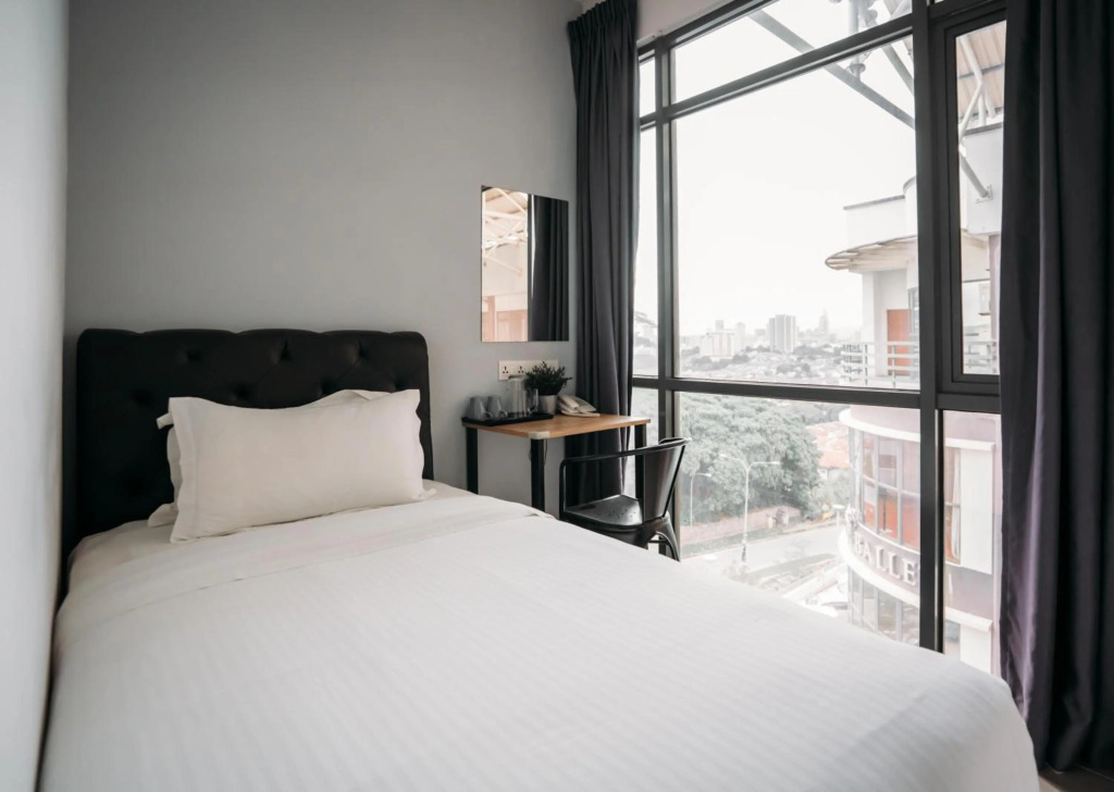 B Lot Hotel