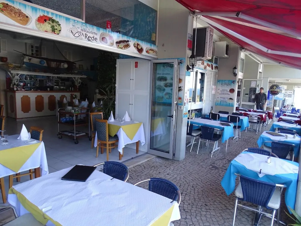 Apartment With one Bedroom in Caniço, With Wonderful sea View, Balcony