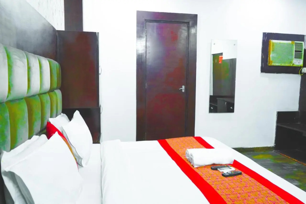 Hotel Cladis by Quadis - Sector 15 Noida