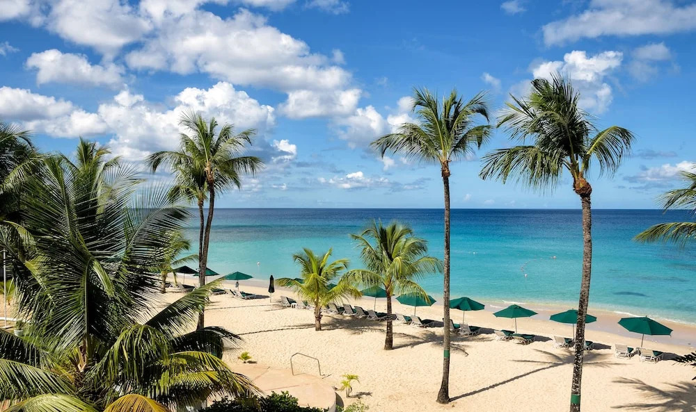 Royal Glitter Bay Villas