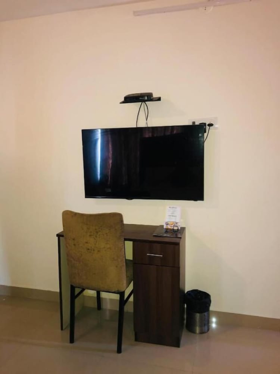Astra Hotel and Suites Hsr 1st Sector