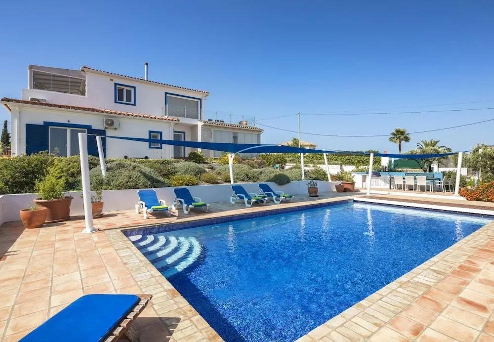 Villa Casa Moinho Azul by Villa Plus