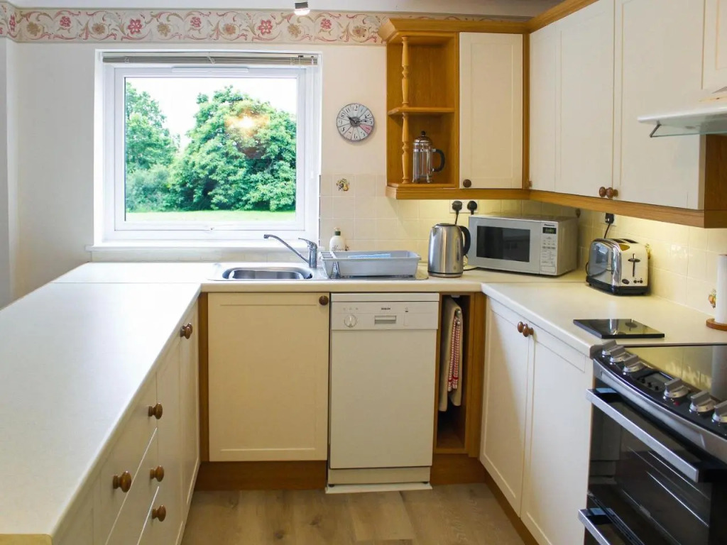 Pendower Apartment