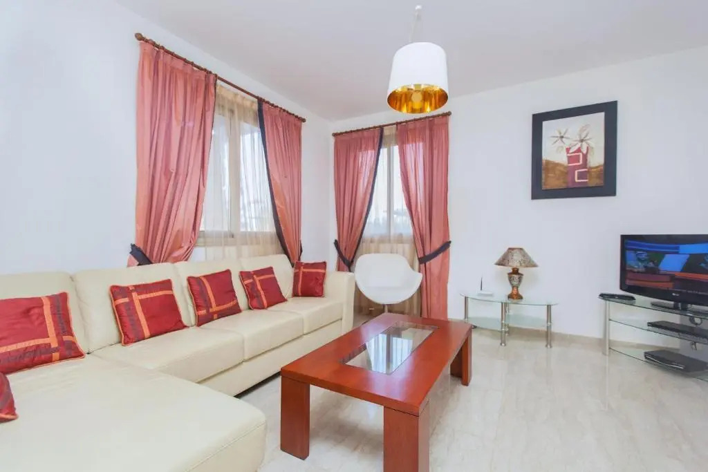 Villa Saraliana Sandy Beach Villas - Heated Pool - Jacuzzi - Private Beach Area