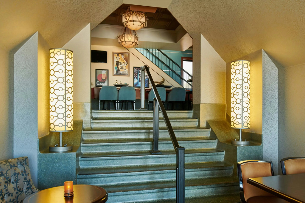 Hotel Alex Johnson Rapid City, Curio Collection by Hilton