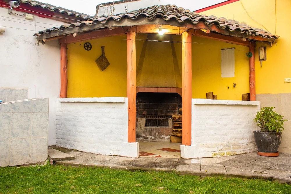 Casa del Huesped